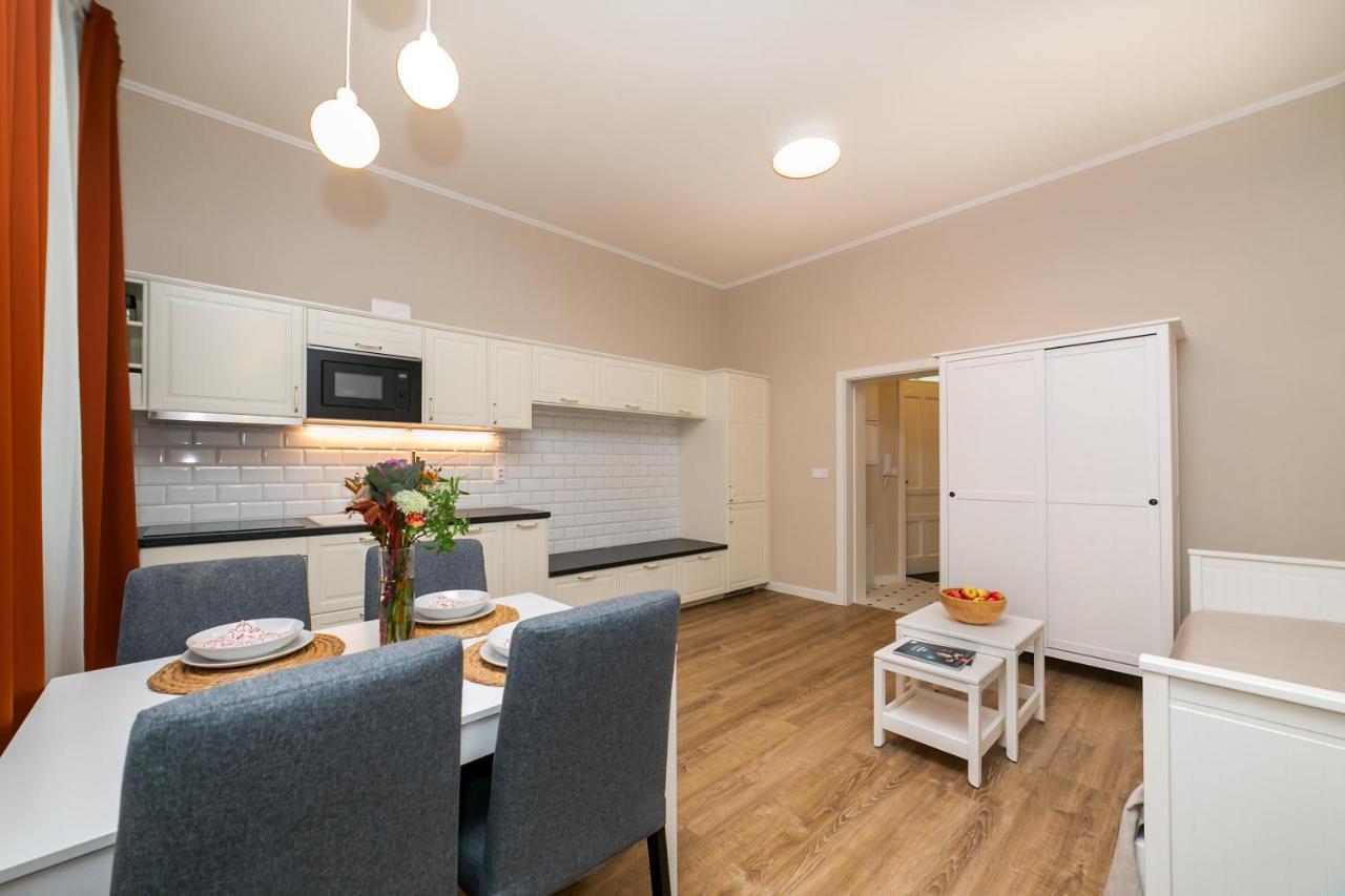 New Studio 3 - Self Check In, Parking Possible, Weekend Free Parking Братислава Экстерьер фото